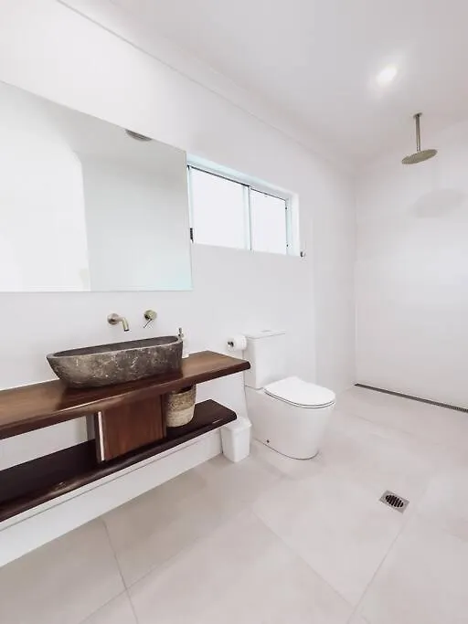 Holiday home Whitcactus Villa Airlie Beach